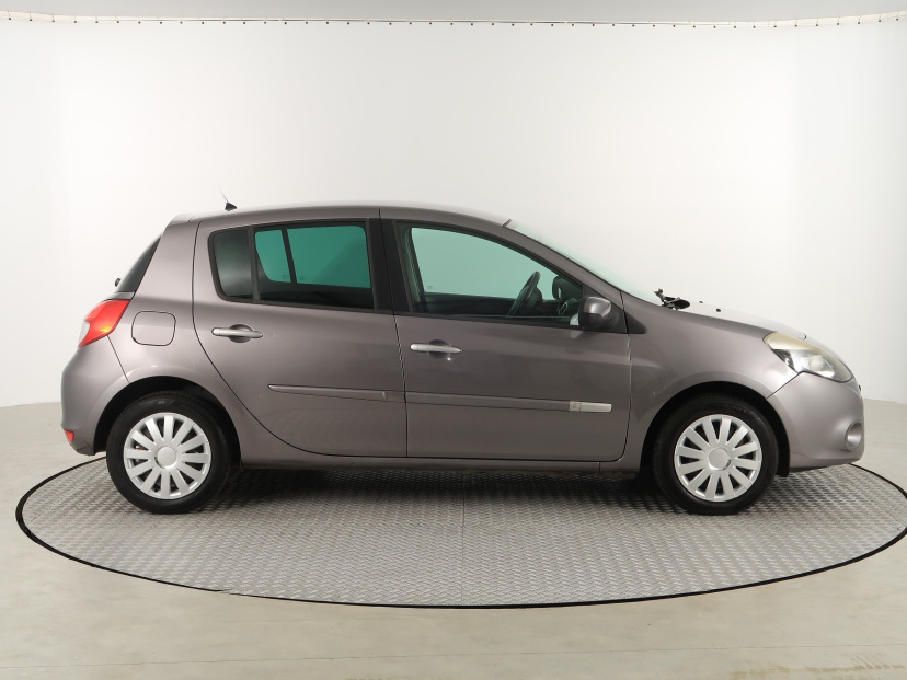 Renault Clio, 2011