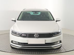 Volkswagen Passat - 2015