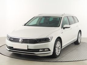 Volkswagen Passat - 2015