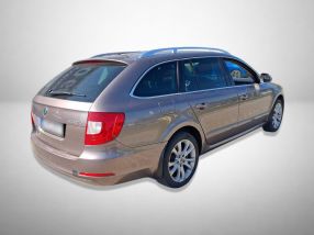Škoda Superb - 2011