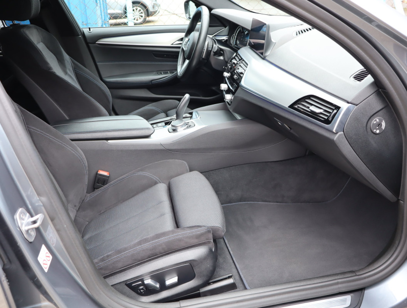 BMW 5, 2019