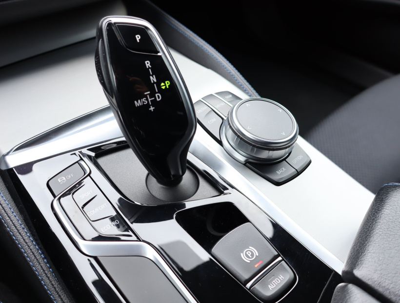 BMW 5, 2019