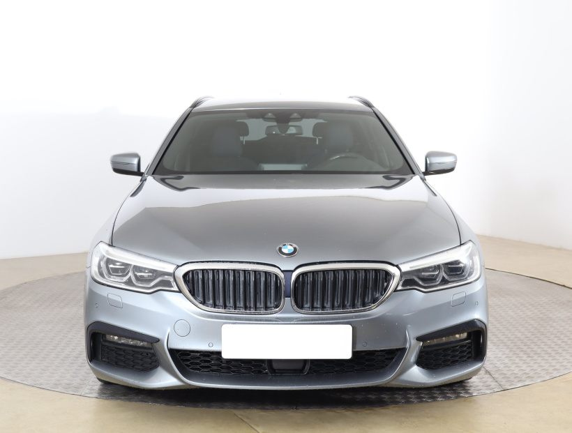 BMW 5, 2019