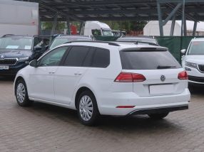 Volkswagen Golf - 2020