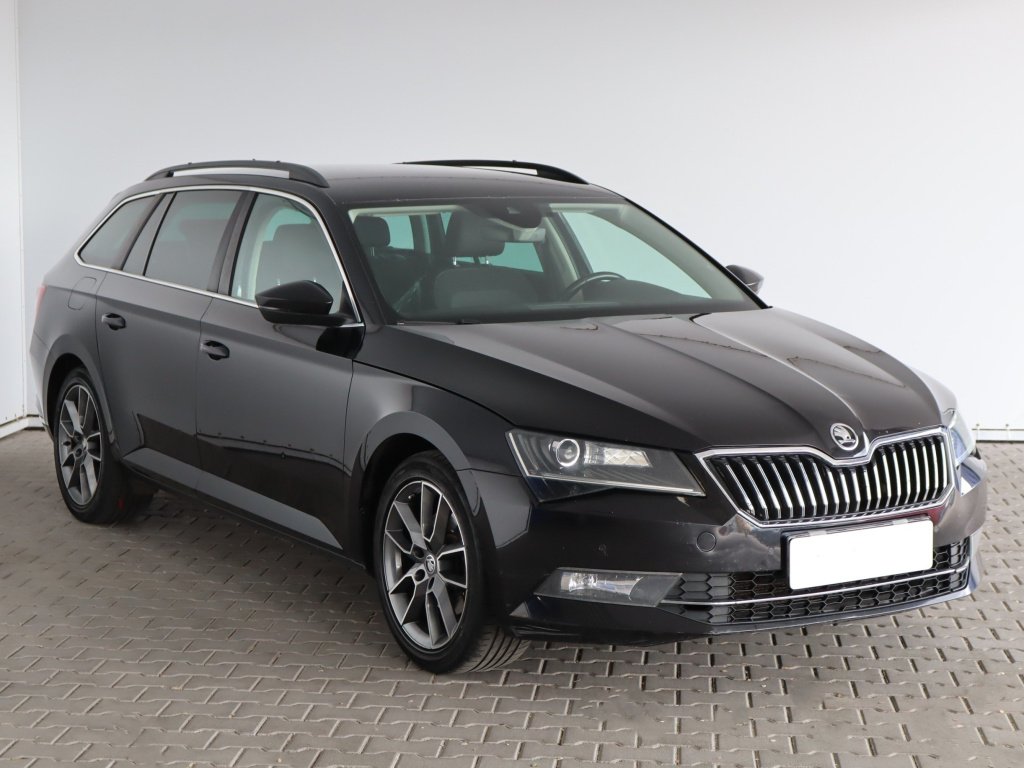 Škoda Superb, 2016
