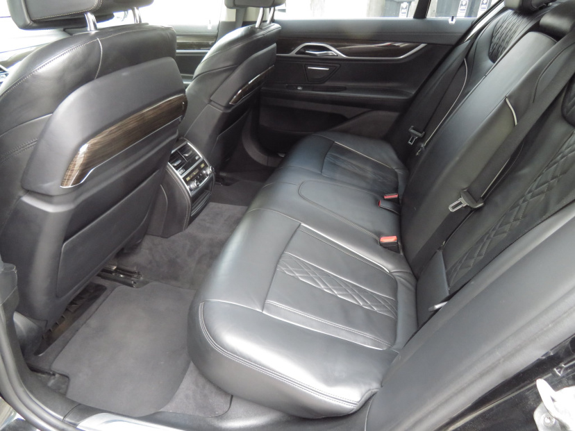 BMW 7, 2016