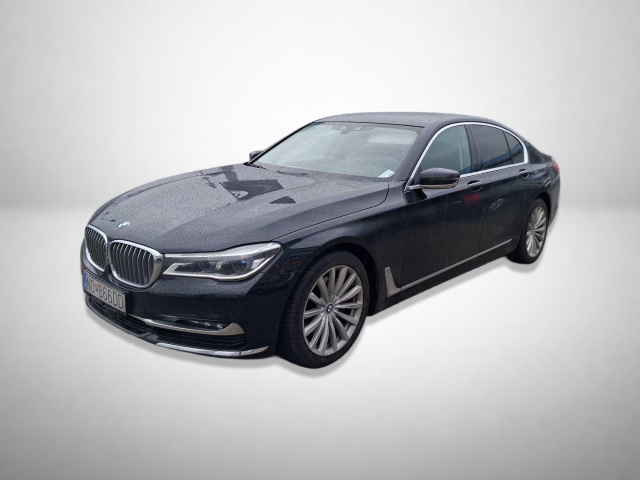 BMW 7 2016