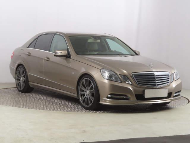 Mercedes-Benz E 2011