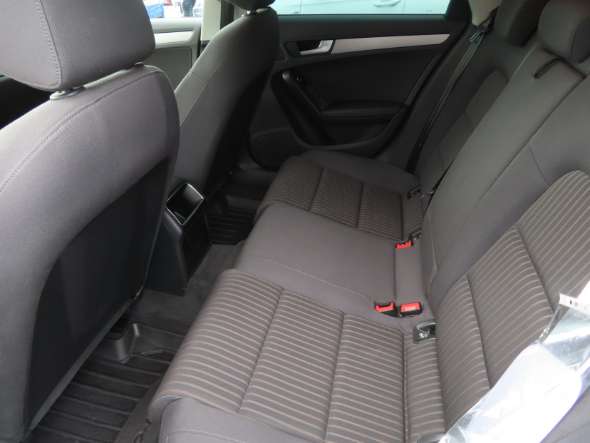 Audi A4, 2013