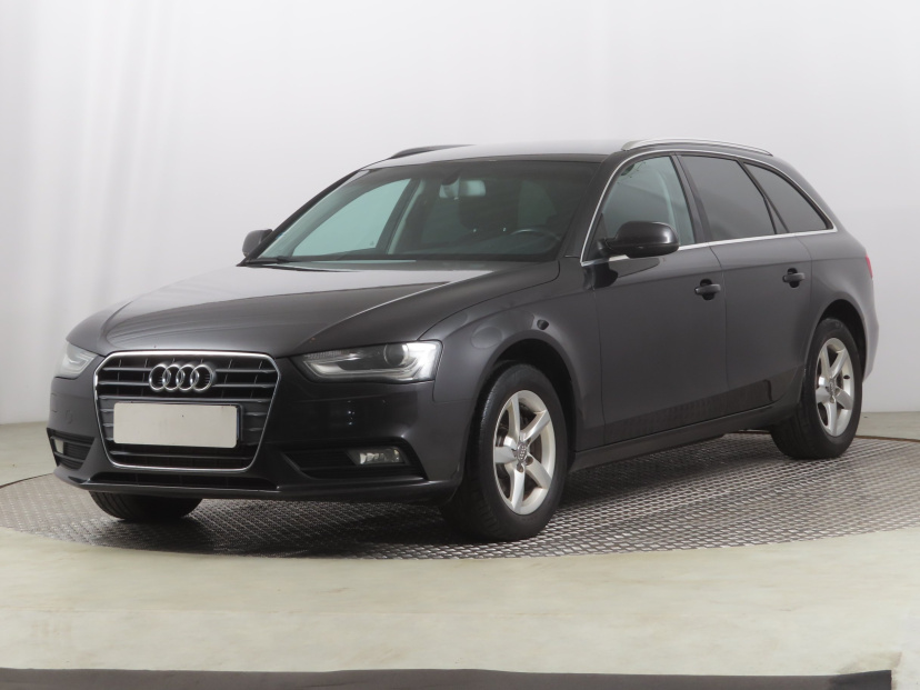 Audi A4, 2013