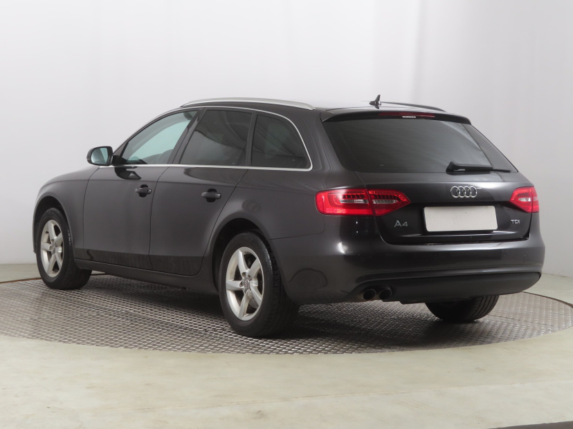 Audi A4, 2013