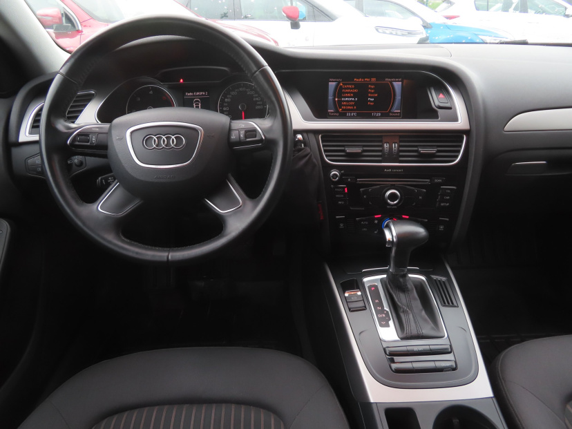 Audi A4, 2013