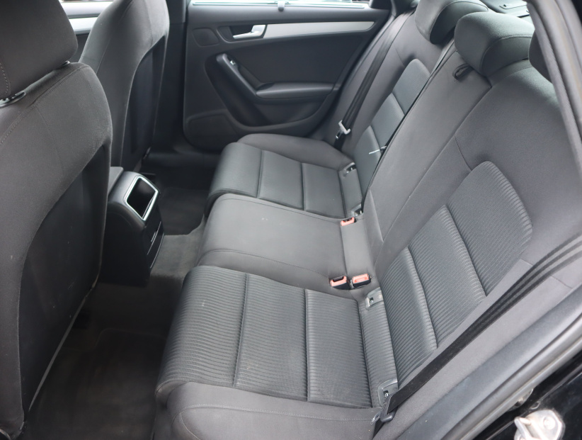 Audi A4, 2015