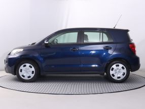 Toyota Urban Cruiser - 2010