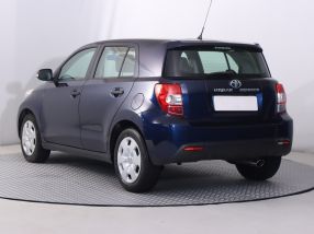 Toyota Urban Cruiser - 2010