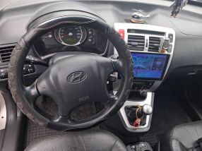 Hyundai Tucson - 2009