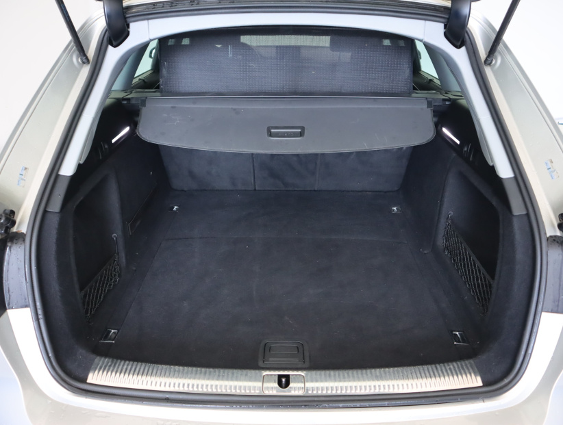 Audi A4, 2016