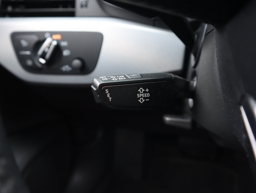 Audi A4, 2016