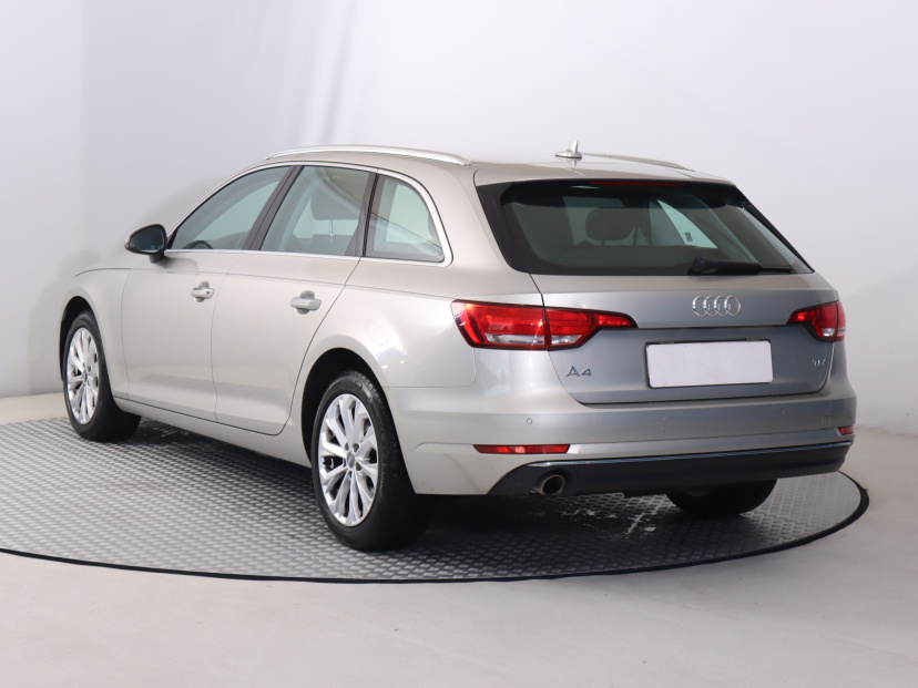 Audi A4, 2016