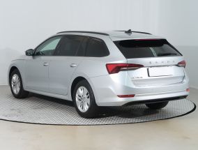 Škoda Octavia - 2023