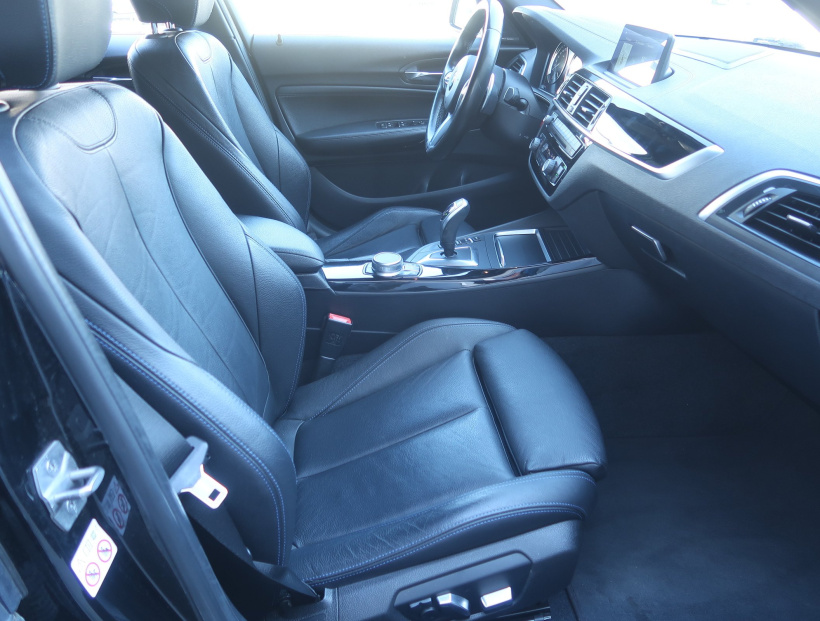 BMW 1, 2019