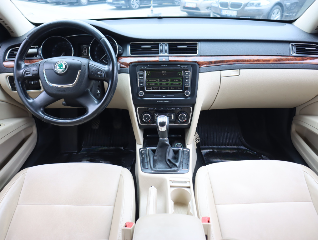 Škoda Superb