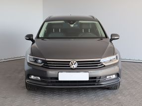 Volkswagen Passat - 2015