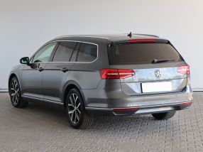Volkswagen Passat - 2015