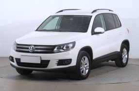 Volkswagen Tiguan - 2012