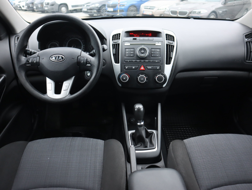 Kia Ceed, 2011