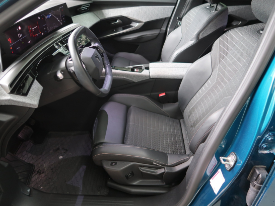 Peugeot 3008 1.2 MHEV