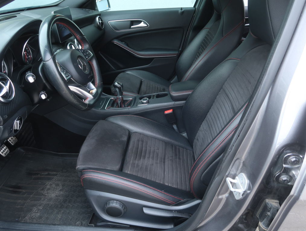 Mercedes-Benz A