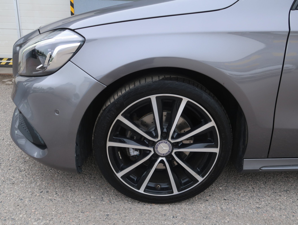 Mercedes-Benz A