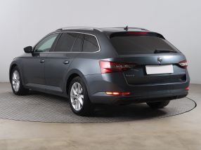 Škoda Superb - 2016