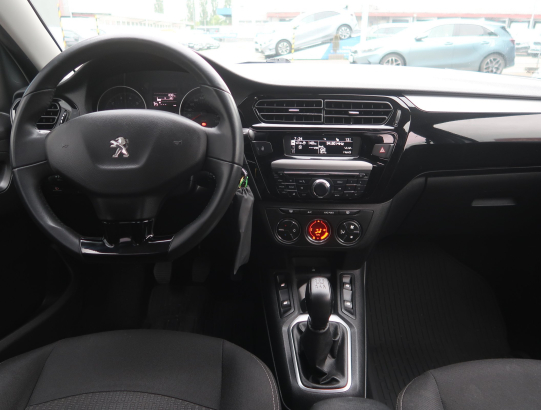 Peugeot 301