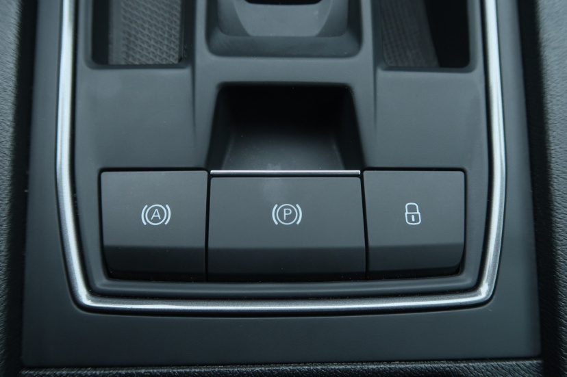 Cupra Leon, 2024