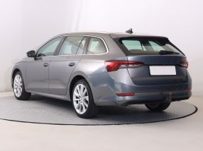Škoda Octavia - 2022