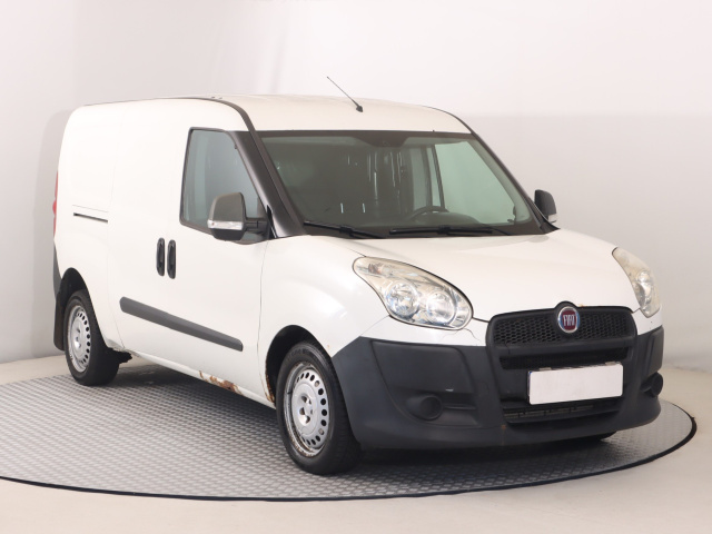 Fiat Doblo 2012