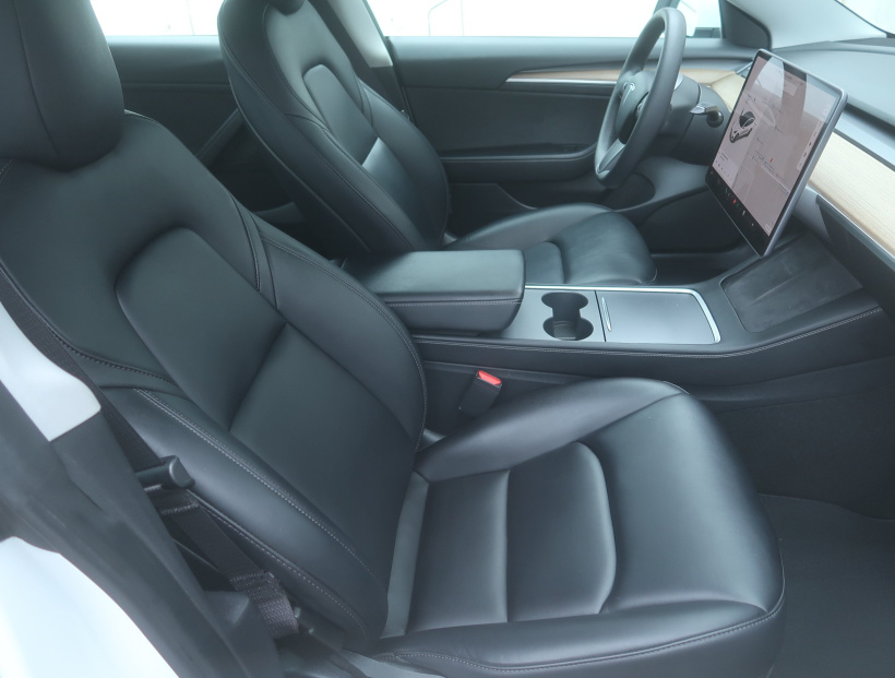Tesla Model 3, 2021