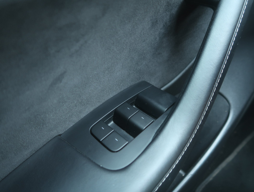 Tesla Model 3, 2021