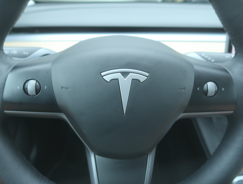 Tesla Model 3, 2021