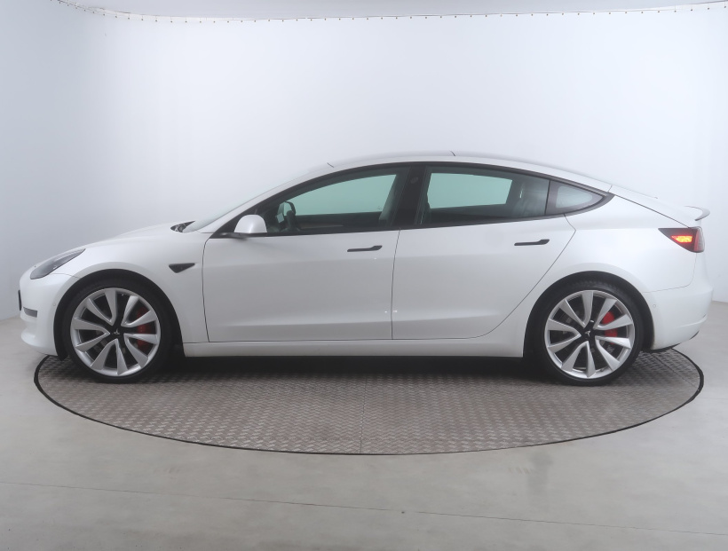 Tesla Model 3, 2021