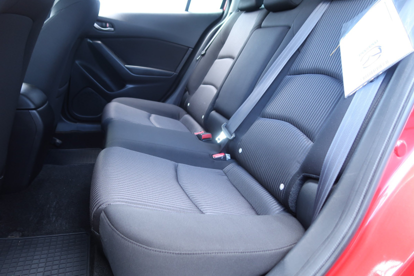 Mazda 3, 2016