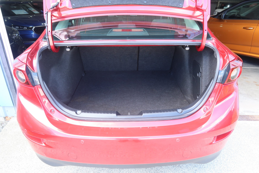 Mazda 3, 2016