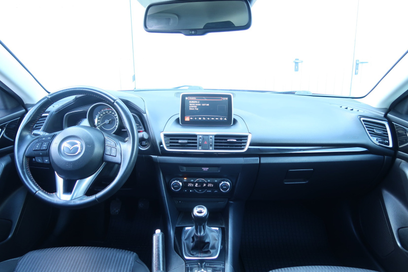 Mazda 3, 2016
