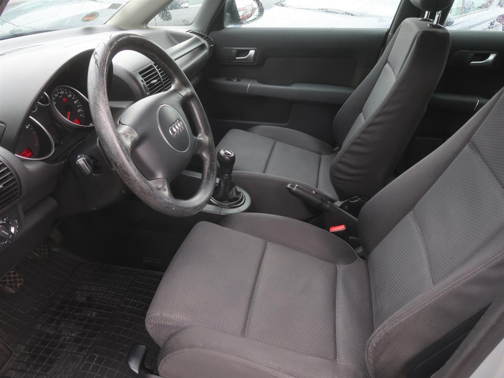 Audi A2