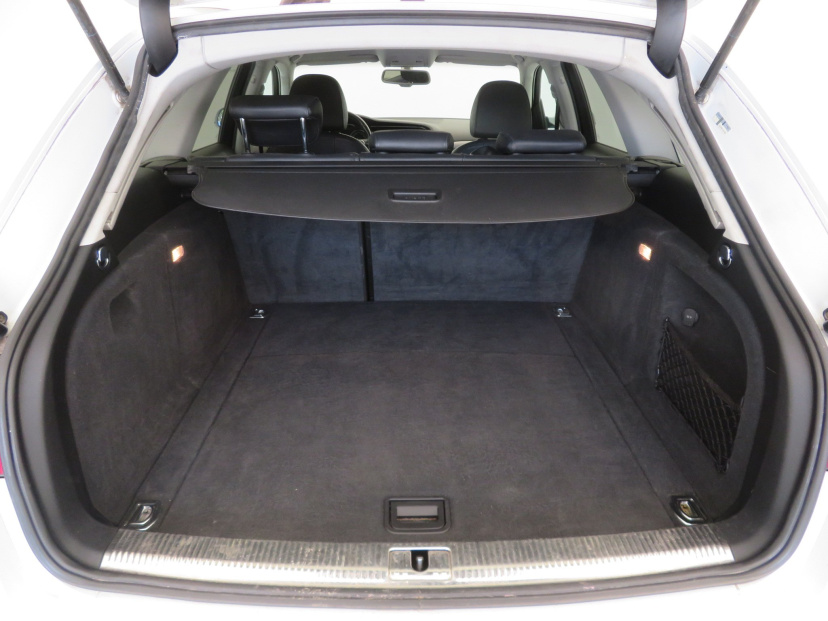 Audi A4, 2012