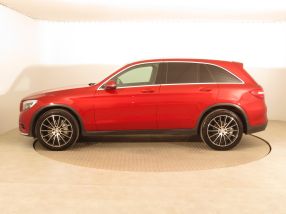 Mercedes-Benz GLC - 2016