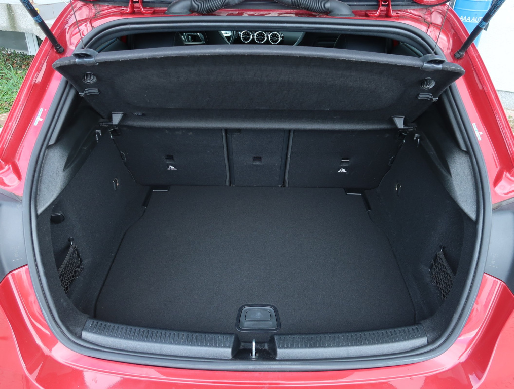 Mercedes-Benz A