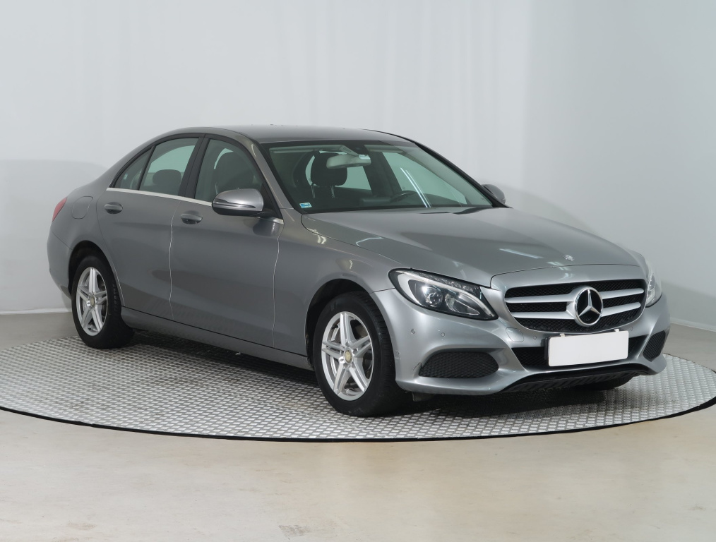 Mercedes-Benz C, 2015